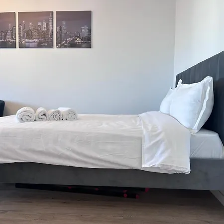 Ela Cotroceni - Self Check In & Free Parking Bucarest